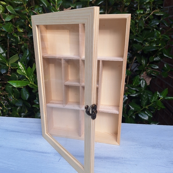 Curated visual reference: Fresh Look at Accents Wood Shadow Box Display Shelf Hinged Glass Lid Clasp